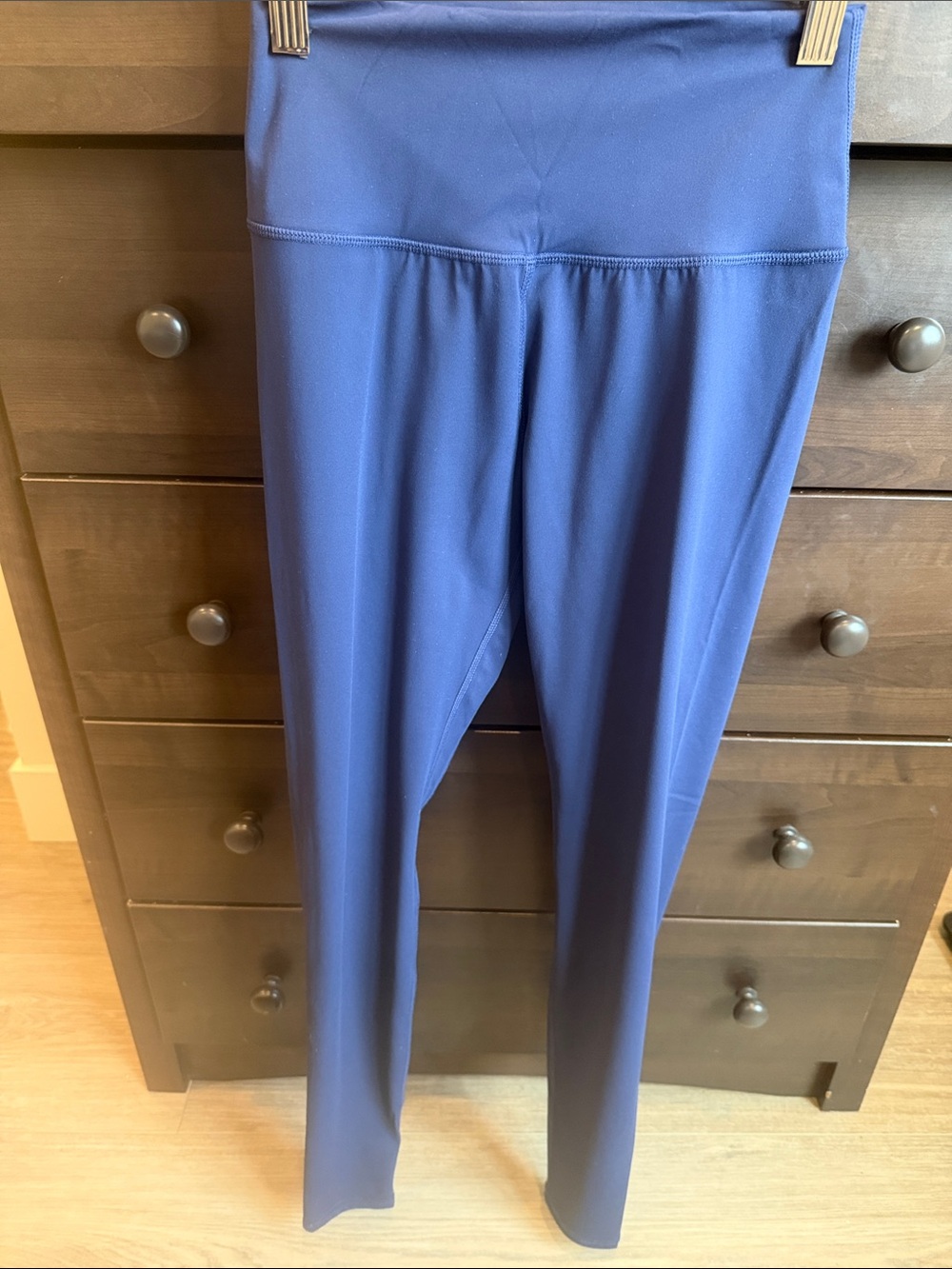 NWOT Ododos mid-navy high waist leggings size S.